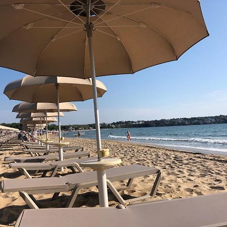 Apartment 2Br, Тристаен In Complex Green Life Sozopol Eksteriør billede