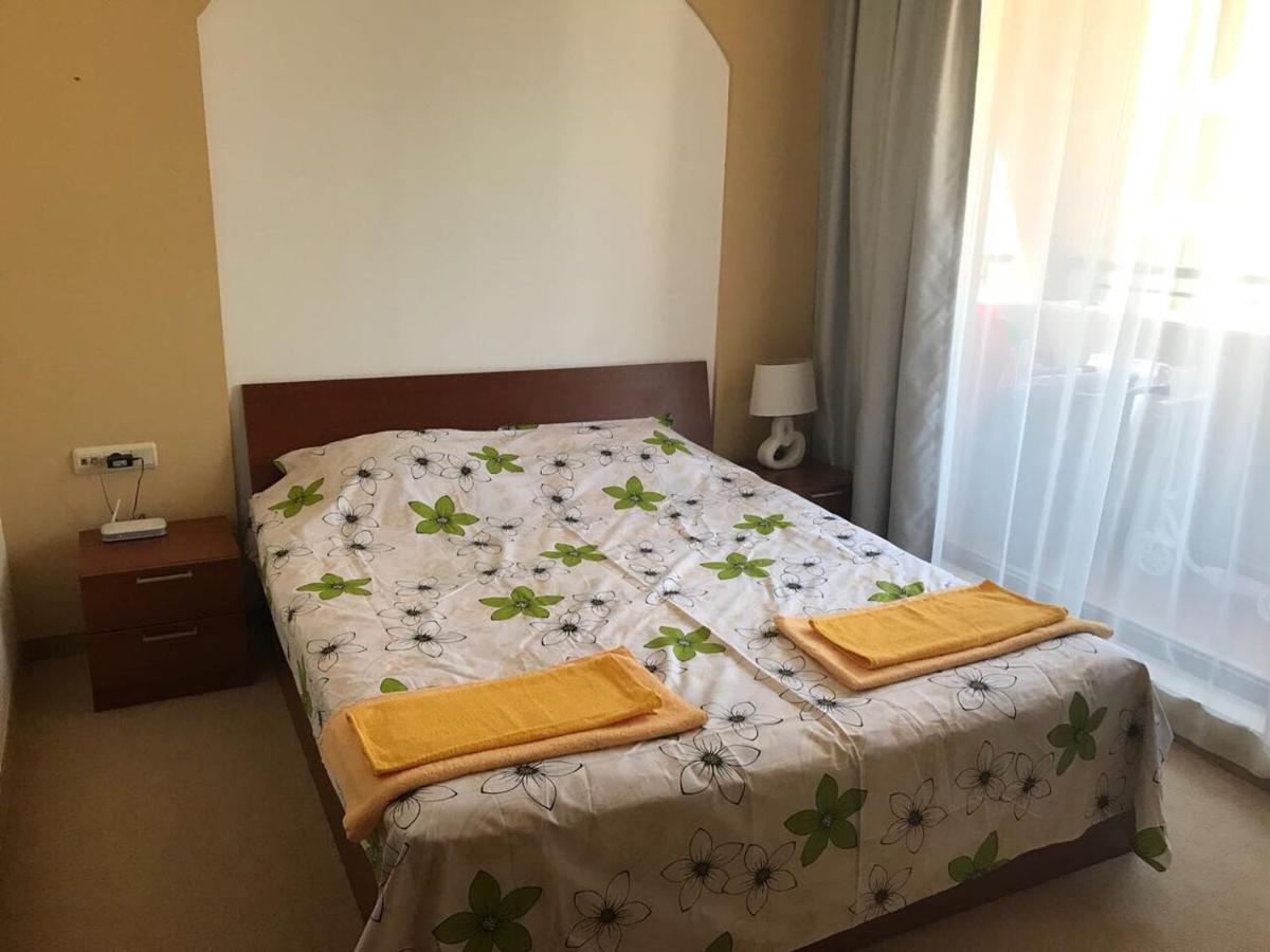 Apartment 2Br, Тристаен In Complex Green Life Sozopol Eksteriør billede