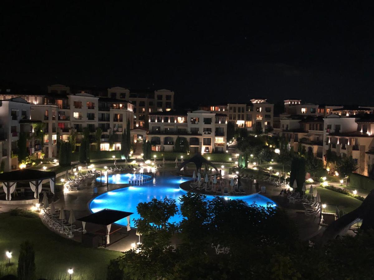 Apartment 2Br, Тристаен In Complex Green Life Sozopol Eksteriør billede