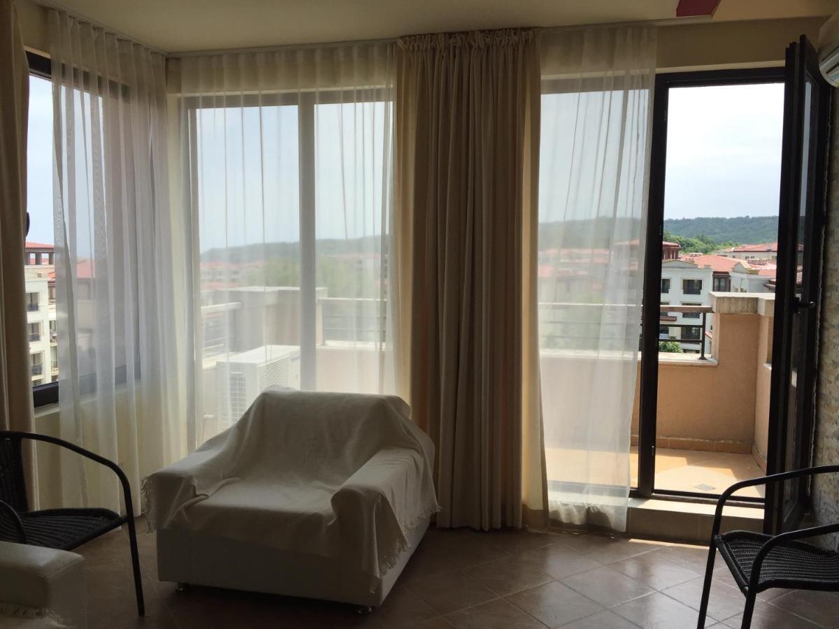 Apartment 2Br, Тристаен In Complex Green Life Sozopol Eksteriør billede